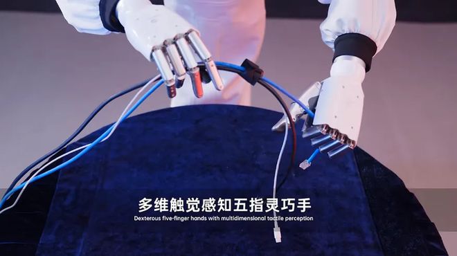 泛亚电竞具身智能构型之争：人形、灵巧手、双足谁是最终 C 位？(图4)
