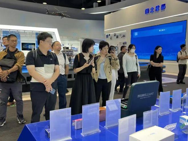 博时津开产园REIT为何“火”?泛亚电竞30+媒体深入探访 揭秘“牛”气之源(图2)