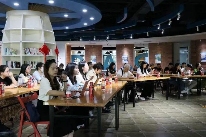 博时津开产园REIT为何“火”?泛亚电竞30+媒体深入探访 揭秘“牛”气之源(图5)
